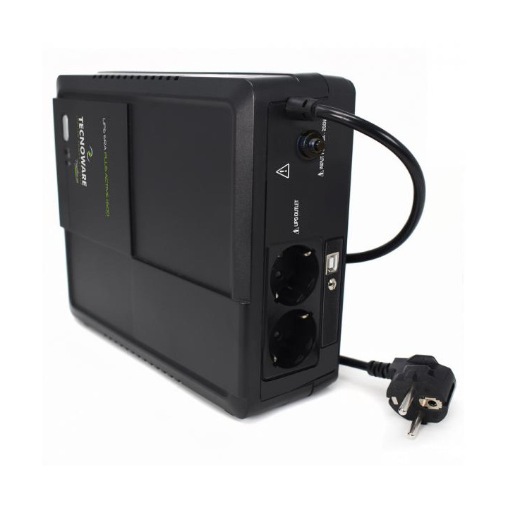 Tecnoware UPS Era Plus Active 1600 offre protezione affidabile per dispositivi di rete e videosorveglianza. Include 2 uscite AC