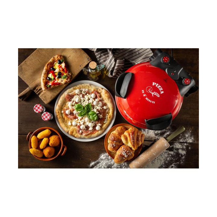 Ariete 909 cuoce la pizza in soli 4 minuti grazie alla pietra refrattaria. Ottima per pizza fresca e surgelata, raggiunge i 400